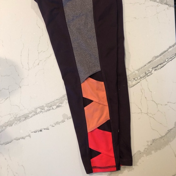 Champion Crop Leggings - Picture 1 of 4